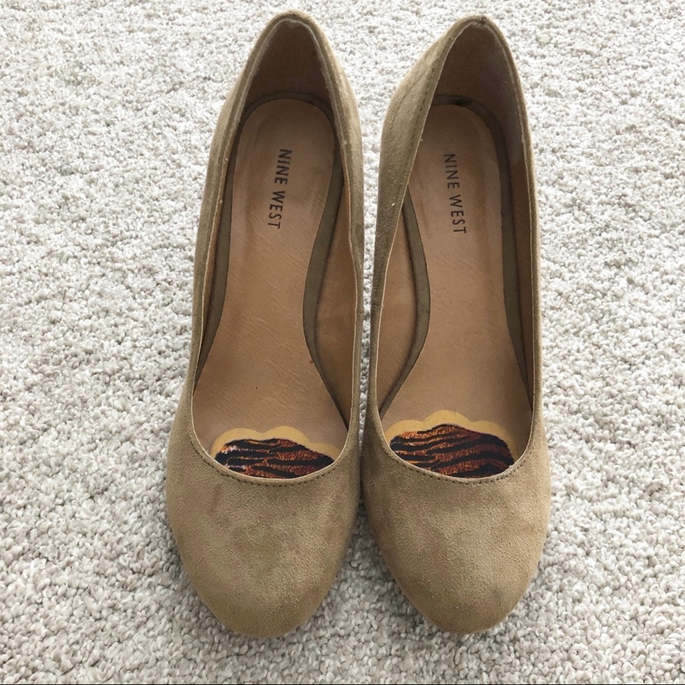 Nine West Tan Suede Wedges